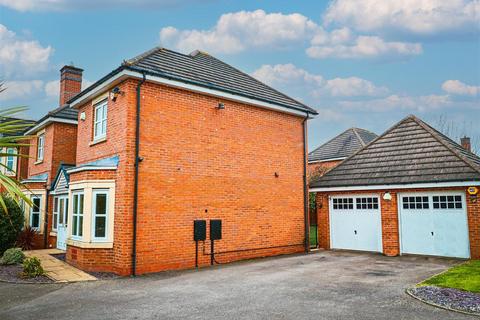 4 bedroom detached house to rent, Canberra Way, Burbage