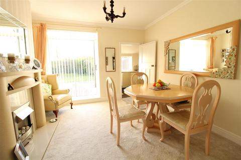 3 bedroom detached bungalow for sale - Yarm Road, Darlington