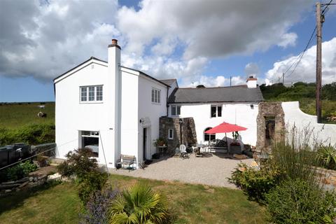 4 bedroom detached house for sale, Treamble, Truro
