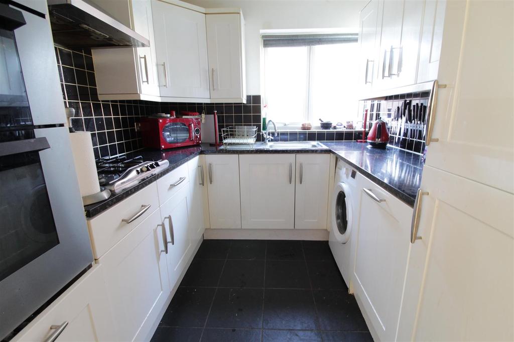 Albatross Way, Darlington 3 bed semidetached house for sale £139,950
