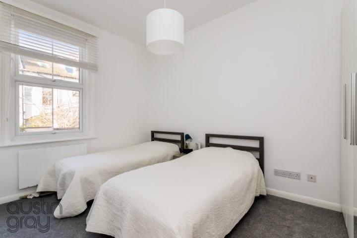 Osborne Villas 24 GFF-5 (Small).JPG