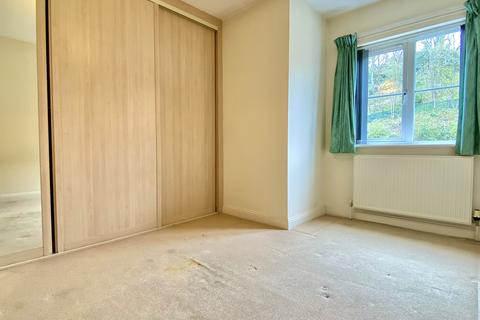 18b Abbey Lane Dell, Sheffield, S8 0BZ