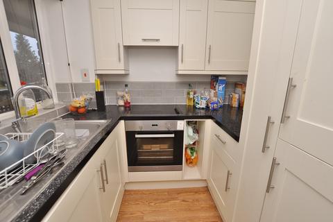 1 bedroom apartment to rent, Mathon Court, Cross Lanes, Guildford, Surrey, GU1