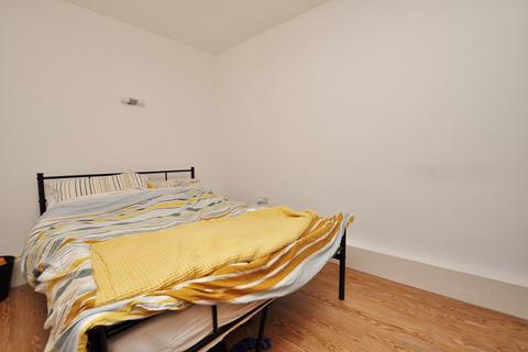 undefined, Mathon Court, Cross Lanes, Guildford, Surrey, GU1