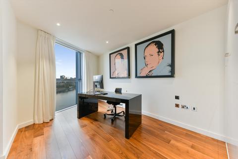 3 bedroom flat to rent - Waterfront Drive, Chelsea, London, SW10