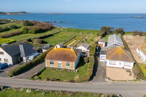 3 bedroom detached house for sale, Route De La Marette, St. Saviour, Guernsey