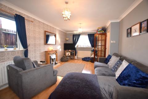 44 Ambleside Gardens, Gunthorpe, Peterborough, PE4 7ZY