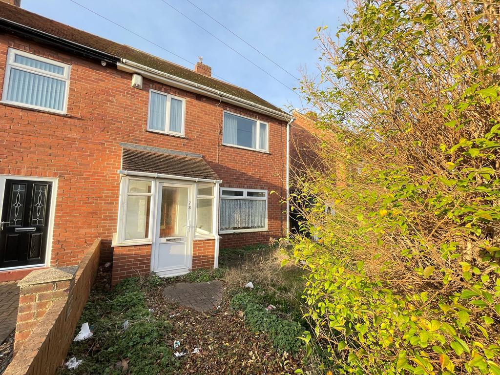 Horsley Vale, Harton, South Shields... 3 bed semidetached house £130,000
