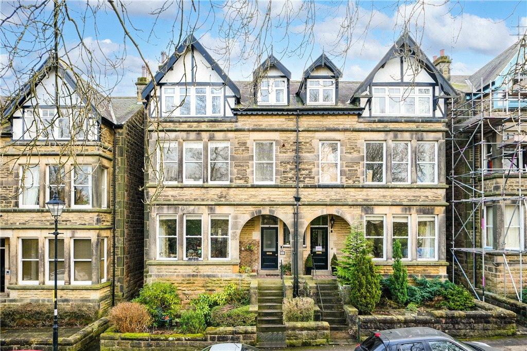 Harlow Moor Drive, Harrogate 2 bed apartment £850 pcm (£196 pw)