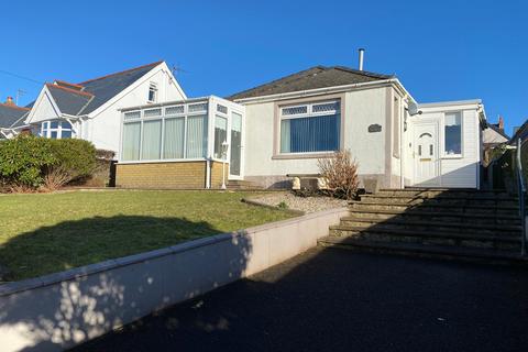 2 bedroom bungalow for sale, Hayston Avenue, Hakin, Milford Haven, Pembrokeshire, SA73