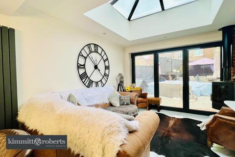 14 Aspen Grove, Seaham, SR7 7PA
