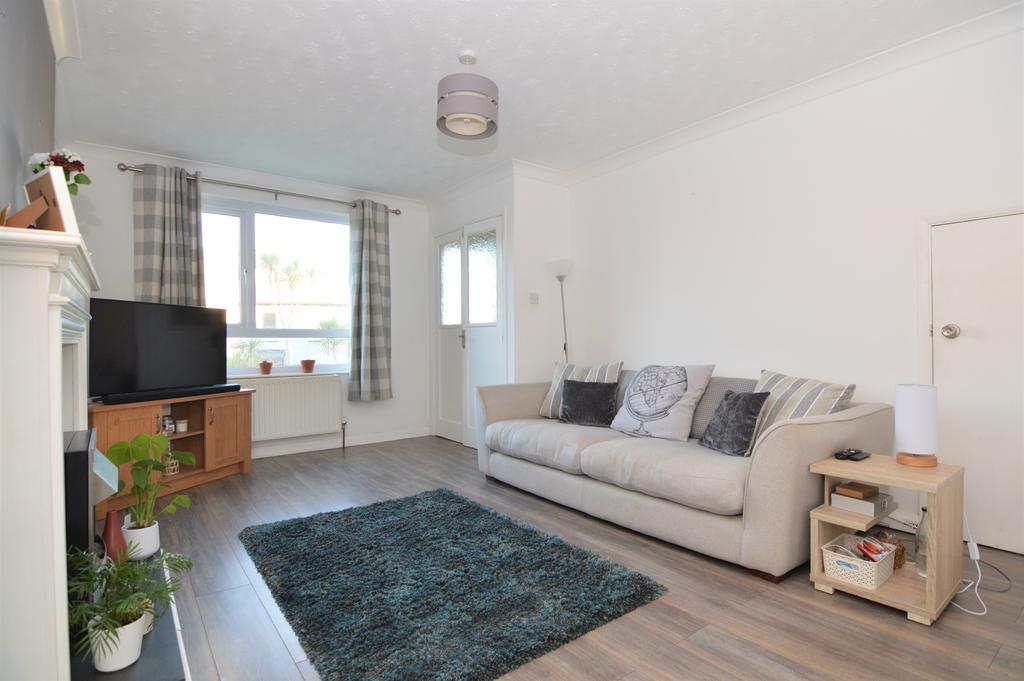 Longfield, Falmouth 3 bed end of terrace house £290,000