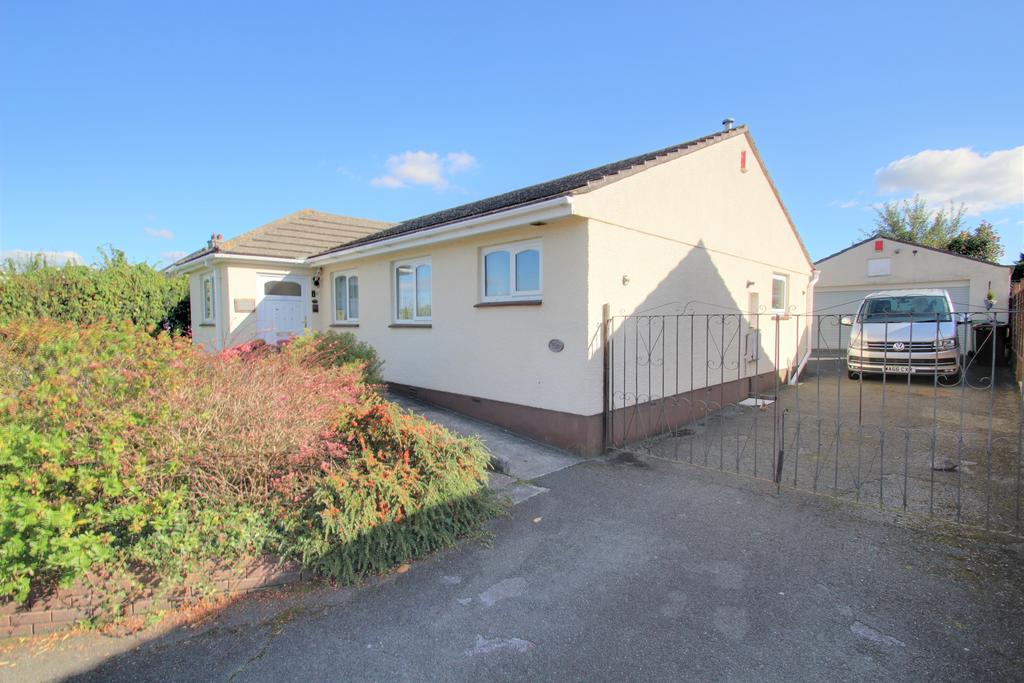 Eastfield Crescent,Plymouth,PL3 5JX 4 bed bungalow £370,000