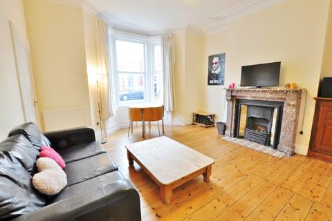 3 bedroom flat for sale, Fairfield Road, Newcastle Upon Tyne