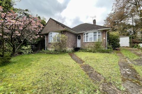 48 Grasmere Road, Lightwater, GU18 5TJ