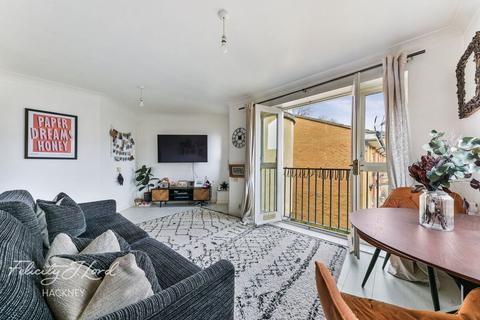 14 Shalbourne Square, London, E9 5JN