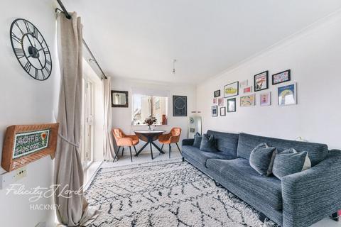 14 Shalbourne Square, London, E9 5JN