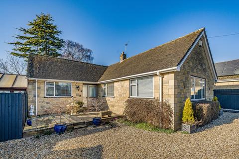 14 Busby Close, Stonesfield, Witney, OX29 8EU