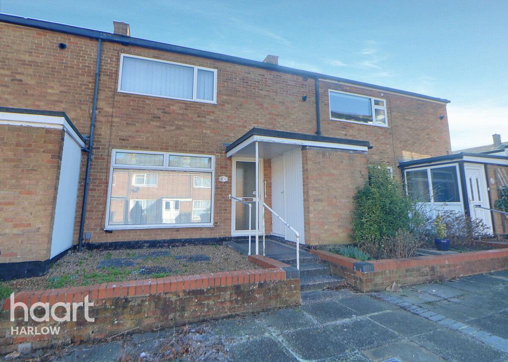 Barn Mead, Harlow 2 bed terraced house £270,000