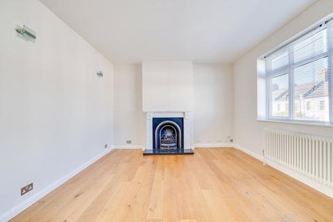 2 bedroom apartment to rent, Racton Road, London, SW6