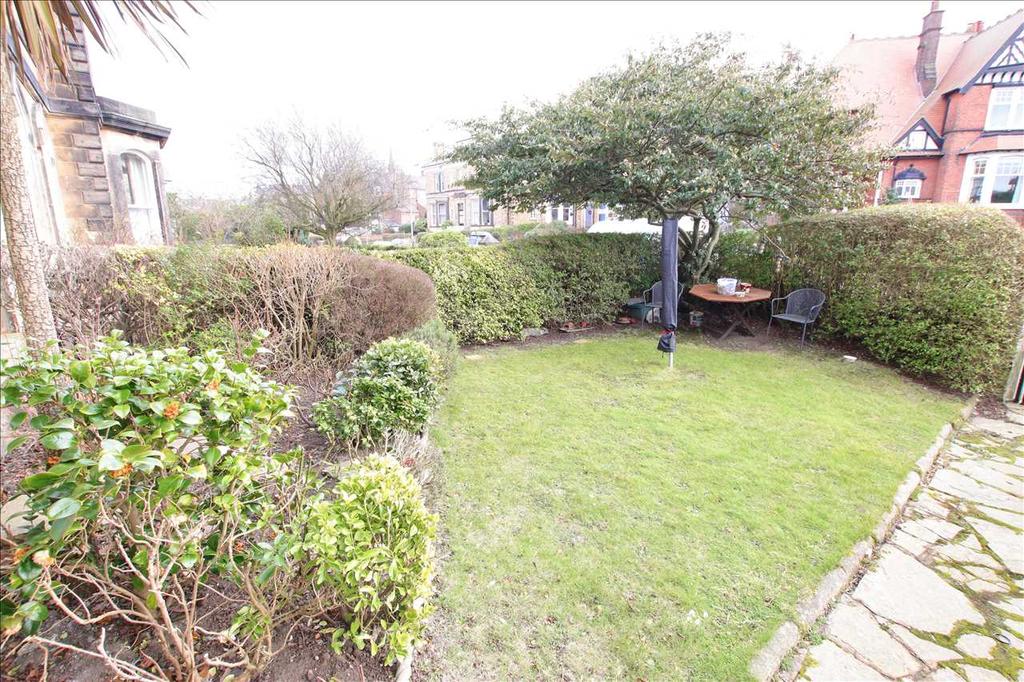 FULFORD ROAD, SCARBOROUGH 2 bed apartment £120,000