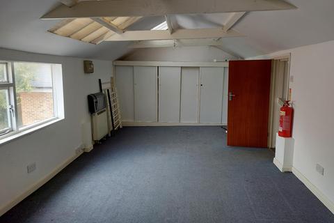 Office to rent - Danbury