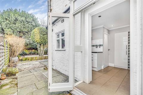 1 bedroom flat to rent, Broughton Road, Fulham, London, SW6