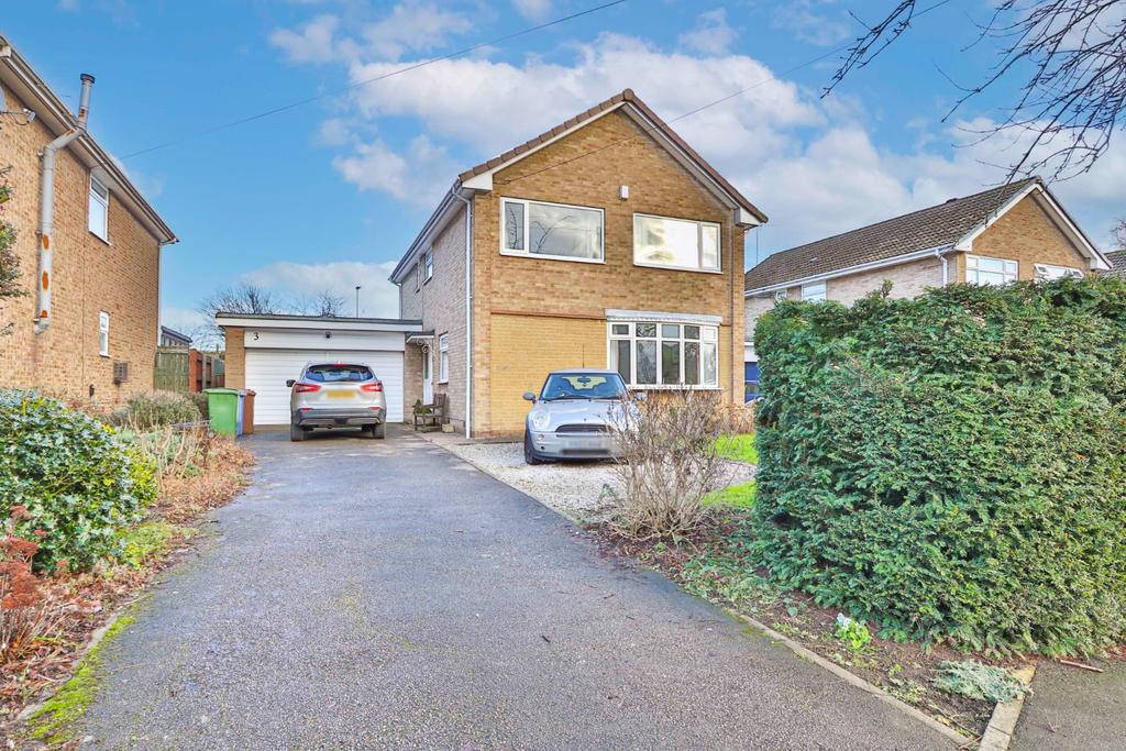 3 Watson Drive, Hedon, Hull, HU12 8LU 4 bed detached house £310,000