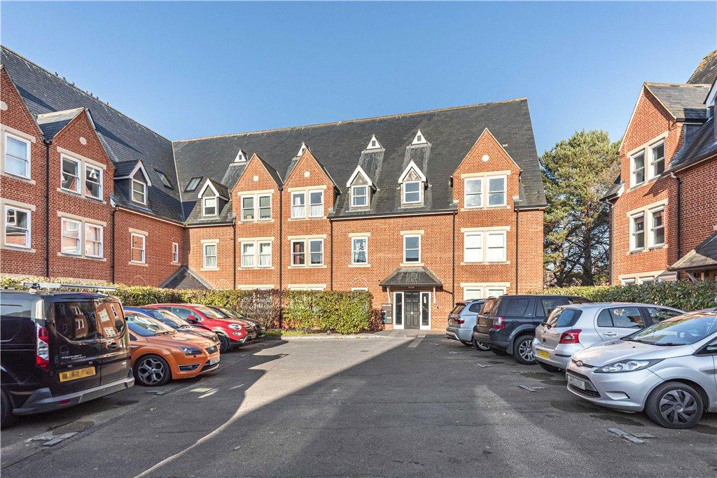 Bridgeman Drive, Windsor, Berkshire, SL4 1 bed apartment £289,950