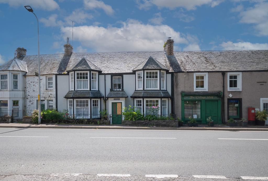 Perth Road, Gilmerton, Crieff, PH7 3LZ 4 bed terraced house for sale