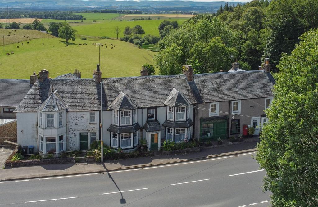 Perth Road, Gilmerton, Crieff, PH7 3LZ 4 bed terraced house £185,000
