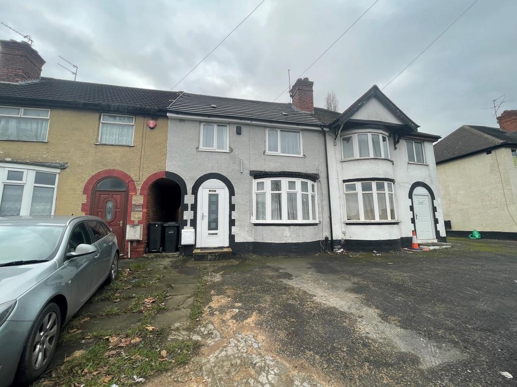 Birmingham New Road, Dudley, DY1 3 bed terraced house £139,000