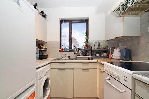 1 bedroom flat for sale - Marina Approach, Hayes, Greater London