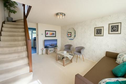 2 bedroom semi-detached house to rent, Miersfield, Hp11