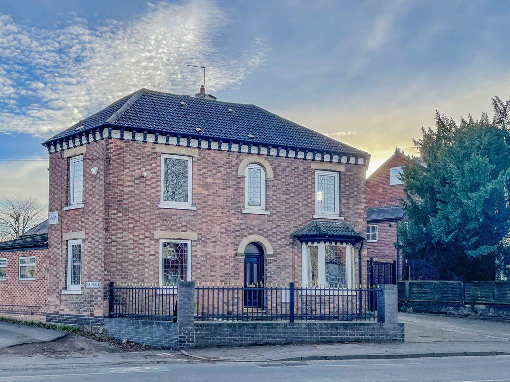 Derby Road, Long Eaton NG10 4LL 4 bed detached house £375,000