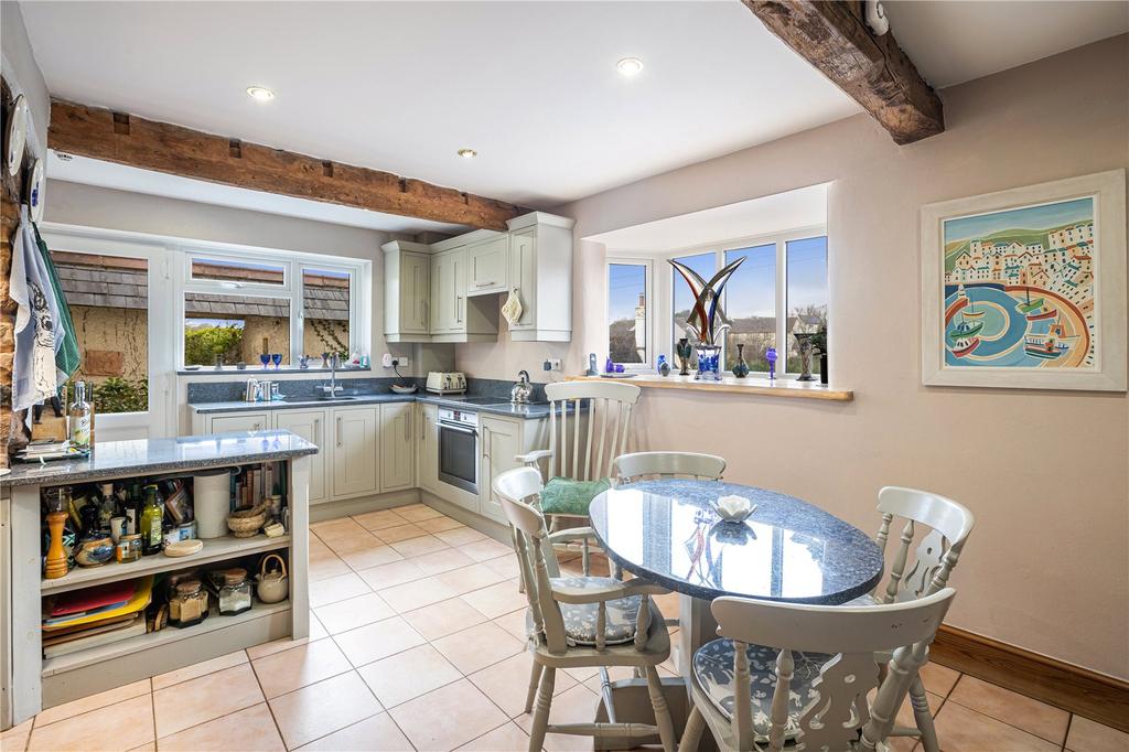 Kitchen/Breakfast Rm