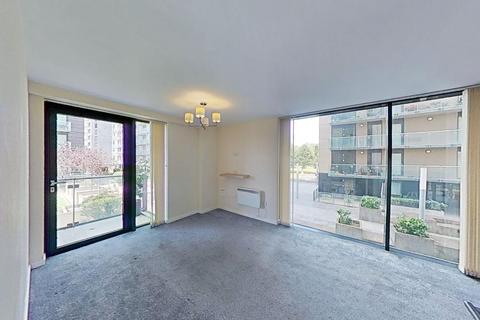 2 bedroom flat to rent, Meadowside Quay Walk, Glasgow, G11