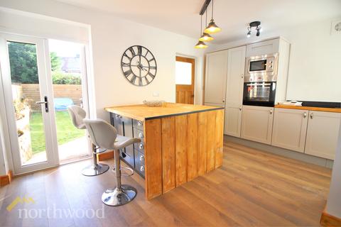 3 bedroom semi-detached house for sale - Lexton Drive, Churchtown, Southport, PR9