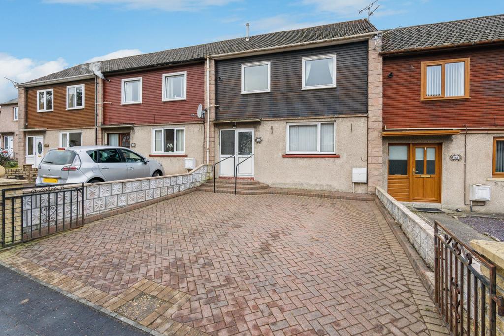 Strathtay Road, Perth, Perthshire... 3 bed terraced house £145,000