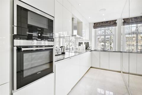 3 bedroom flat to rent, Rutland Gate, Knightsbridge, London
