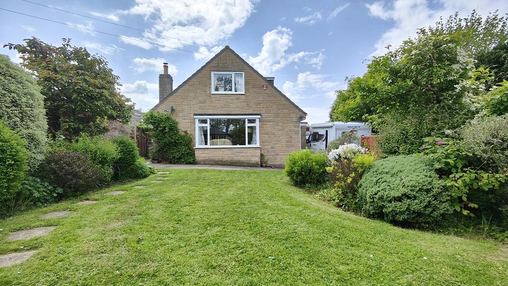 Melbury Road, Yetminster, Dorset, DT9 3 bed detached bungalow for sale