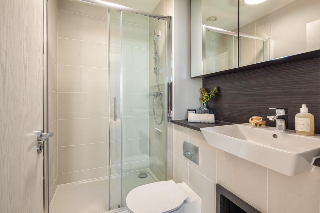 8633-010 BH New Market Place East Ham Concept Apt 2...