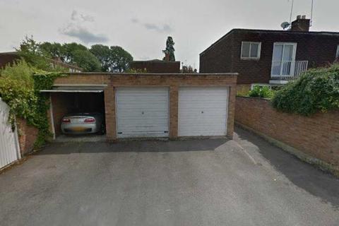 Garage to rent, Albemarle Gate, Cheltenham GL50