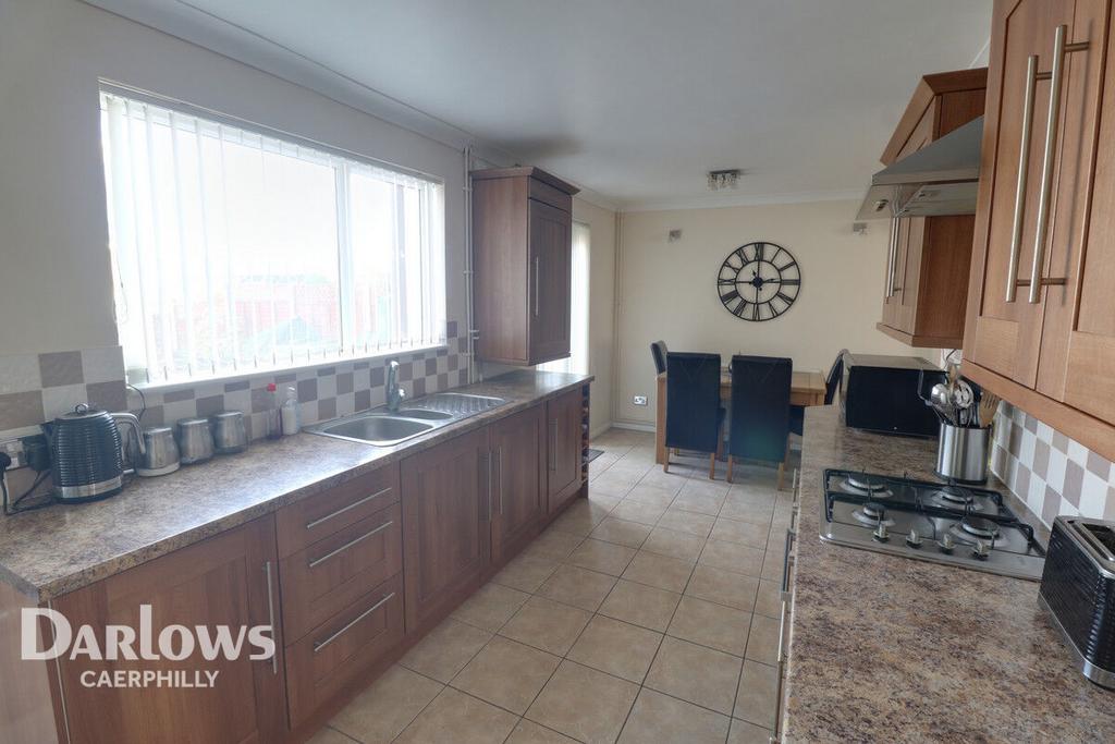 HeolYParc, Caerphilly 3 bed end of terrace house £230,000