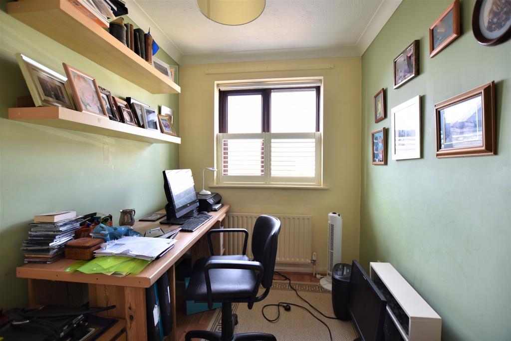 Bedroom 3 / Study