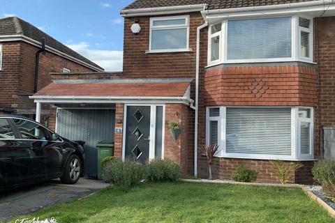 Garage to rent, Newlands Close, Cheadle Hulme SK8