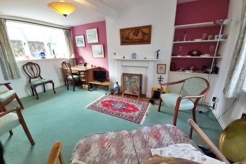 The Red Door, 44 High Street, Kirkcudbright, DG6 4JX