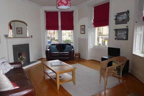 2 bedroom flat to rent, (1f2) Comiston Road, Morningside, Edinburgh, EH10