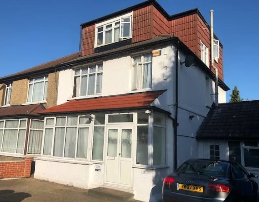 Six Bedroom House Palmers Green 6 bed semidetached house £3,850 pcm