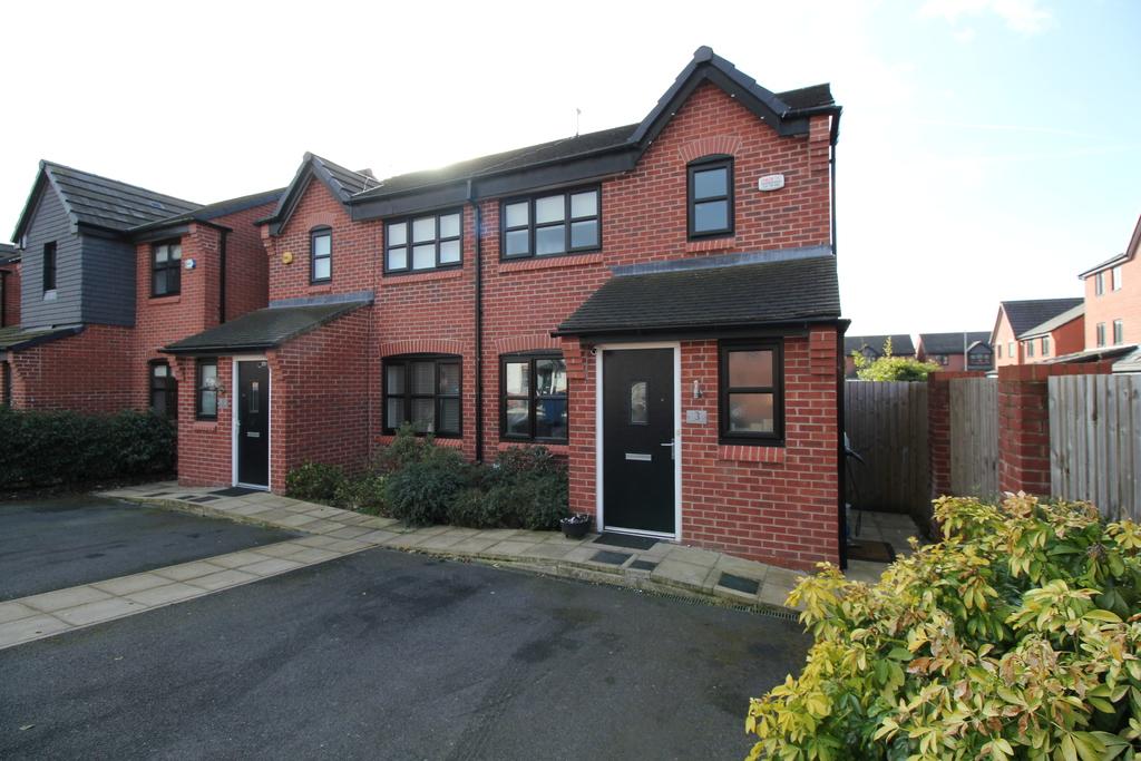 3 Ernest Avenue Eccles 3 bed semidetached house £280,000